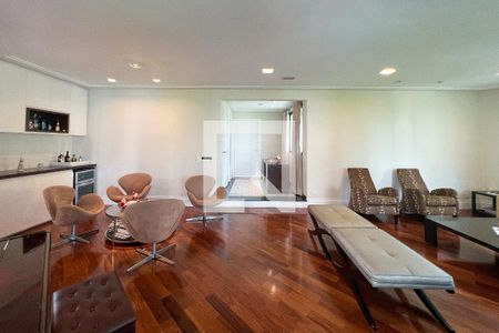 Apartamento à venda com 357m², 4 quartos e 4 vagasSala