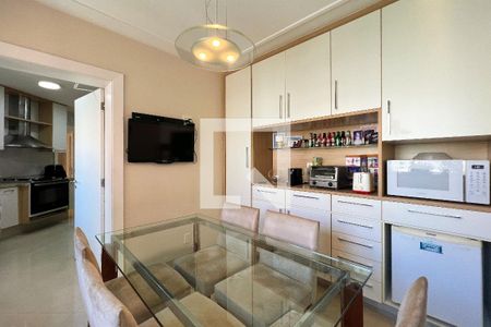 Apartamento à venda com 357m², 4 quartos e 4 vagasCopa