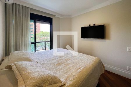 Apartamento à venda com 357m², 4 quartos e 4 vagasSuíte 1