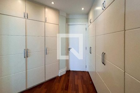 Apartamento à venda com 357m², 4 quartos e 4 vagasSuíte 4
