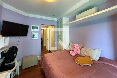 Apartamento à venda com 357m², 4 quartos e 4 vagasSuíte 2