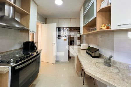 Apartamento à venda com 357m², 4 quartos e 4 vagasCozinha