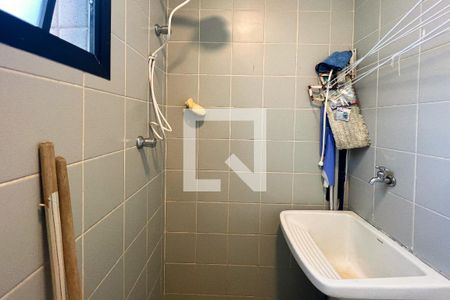 Apartamento à venda com 357m², 4 quartos e 4 vagasBanheiro de Serviço