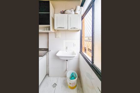 Apartamento à venda com 65m², 2 quartos e 1 vaga Apartamento à venda com 65m², 2 quartos e 1 vagaCozinha e Área de Serviço