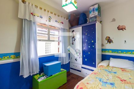 Casa à venda com 157m², 4 quartos e 7 vagasQuarto 2