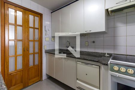 Apartamento à venda com 70m², 2 quartos e 2 vagasCozinha