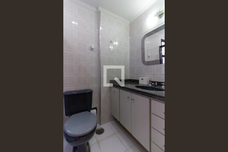 Apartamento à venda com 70m², 2 quartos e 2 vagasBanheiro da Suíte