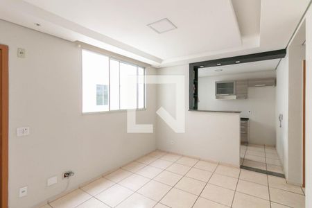 Sala de apartamento à venda com 2 quartos, 52m² em Califórnia, Contagem