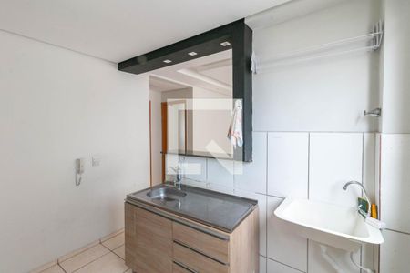 Apartamento à venda com 52m², 2 quartos e 1 vaga Apartamento à venda com 52m², 2 quartos e 1 vagaCozinha e Área de Serviço