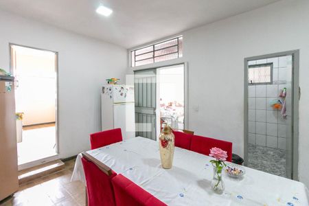 Casa para alugar com 500m², 3 quartos e 3 vagas Casa para alugar com 500m², 3 quartos e 3 vagasCopa