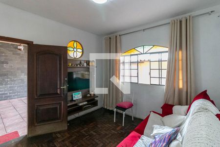 Sala de casa para alugar com 3 quartos, 500m² em Alípio de Melo, Belo Horizonte