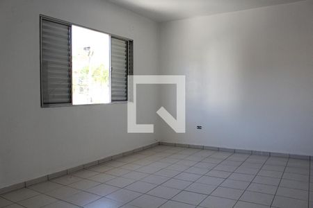 Casa para alugar com 100m², 2 quartos e 6 vagasQuarto 2