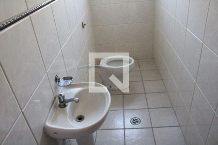 Casa para alugar com 100m², 2 quartos e 6 vagasBanheiro 1