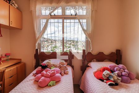 Apartamento à venda com 142m², 4 quartos e 1 vagaQuarto 2