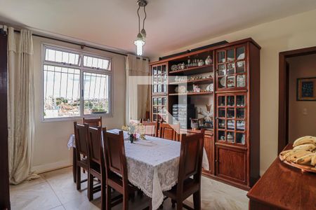 Apartamento à venda com 142m², 4 quartos e 1 vagaSala de Jantar 