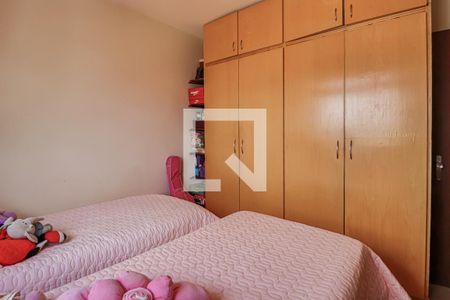 Apartamento à venda com 142m², 4 quartos e 1 vagaQuarto 2