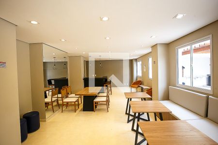 Apartamento para alugar com 24m², 1 quarto e sem vaga Apartamento para alugar com 24m², 1 quarto e sem vagaÁrea comum - Salão de festas