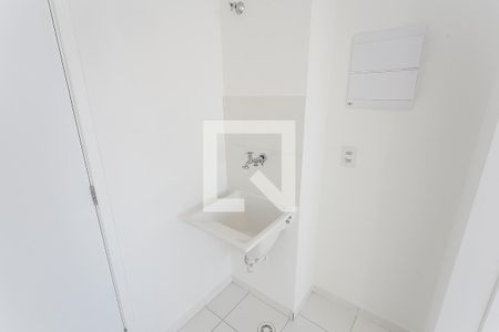 Sala / cozinha / Serviço de apartamento para alugar com 1 quarto, 24m² em Vila Nova das Belezas, São Paulo