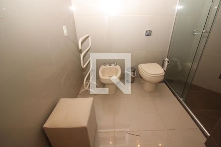 Casa para alugar com 651m², 4 quartos e 4 vagasBanheiro da Suíte 1