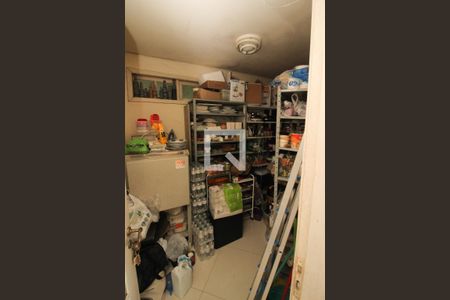 Casa para alugar com 651m², 4 quartos e 4 vagasDispensa