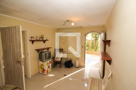 Casa para alugar com 651m², 4 quartos e 4 vagasQuarto de Serviço