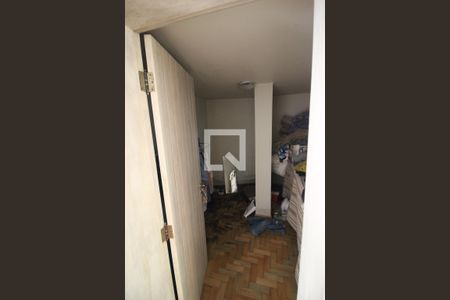 Casa para alugar com 651m², 4 quartos e 4 vagasCloset da suíte 2