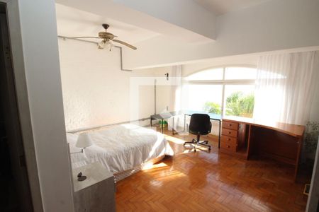 Casa para alugar com 651m², 4 quartos e 4 vagasSuíte 3