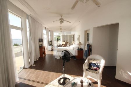 Casa para alugar com 651m², 4 quartos e 4 vagasSuíte 4