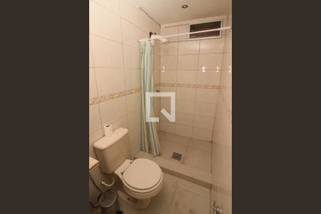 Casa para alugar com 651m², 4 quartos e 4 vagasBanheiro de serviço