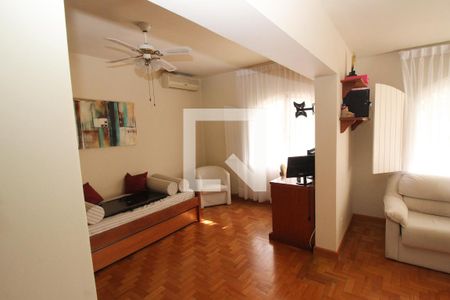 Casa para alugar com 651m², 4 quartos e 4 vagasSuíte 1