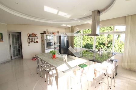 Casa para alugar com 651m², 4 quartos e 4 vagasCozinha