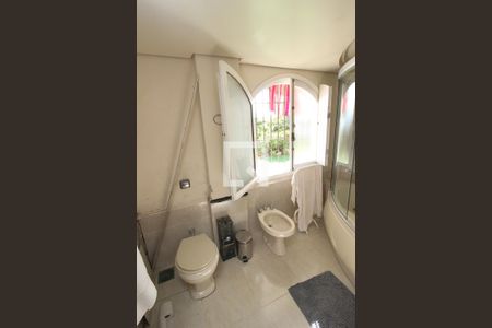 Casa para alugar com 651m², 4 quartos e 4 vagasBanheiro da Suíte 2