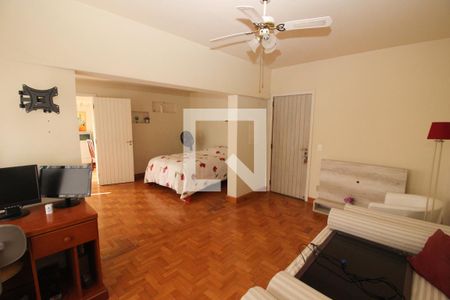 Casa para alugar com 651m², 4 quartos e 4 vagasSuíte 1