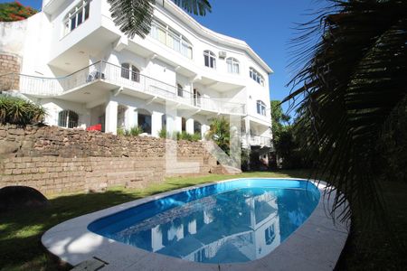 Casa para alugar com 651m², 4 quartos e 4 vagasPiscina