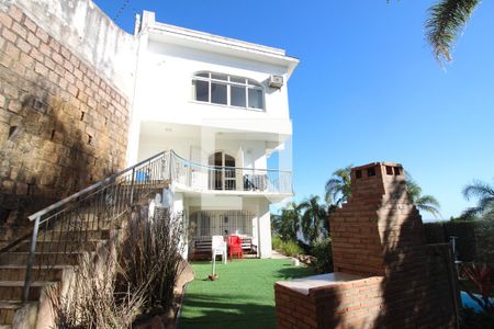 Casa para alugar com 651m², 4 quartos e 4 vagasQuintal