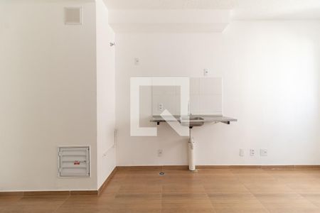 Cozinha de apartamento para alugar com 1 quarto, 25m² em Jardim Santa Emília, São Paulo