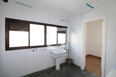 Apartamento à venda com 384m², 4 quartos e 4 vagasArea de Servço