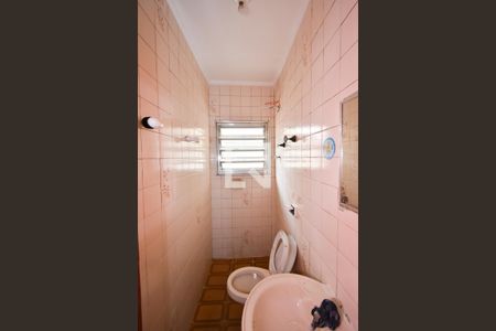 Casa para alugar com 45m², 2 quartos e sem vaga Casa para alugar com 45m², 2 quartos e sem vagaBanheiro