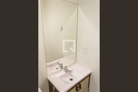 Apartamento à venda com 60m², 2 quartos e 1 vaga Apartamento à venda com 60m², 2 quartos e 1 vagaBanheiro Social