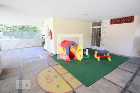 Apartamento à venda com 60m², 2 quartos e 1 vagaÁrea comum - Playground