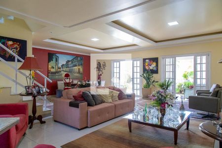 Sala de casa de condomínio para alugar com 3 quartos, 360m² em Vargem Pequena, Rio de Janeiro
