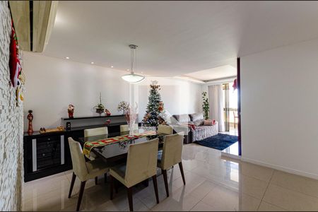 Apartamento à venda com 4 quartos, 140m² em Charitas, Niterói