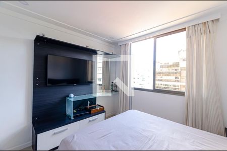 Apartamento à venda com 140m², 4 quartos e 2 vagas Apartamento à venda com 140m², 4 quartos e 2 vagasSuite 2