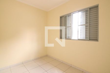 Quarto 2 de casa para alugar com 3 quartos, 180m² em Burgo Paulista, São Paulo