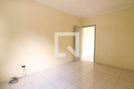 Quarto 1 de casa para alugar com 3 quartos, 180m² em Burgo Paulista, São Paulo