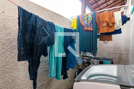 Casa de condomínio à venda com 58m², 2 quartos e 1 vaga Casa de condomínio à venda com 58m², 2 quartos e 1 vagaÁrea de Serviço