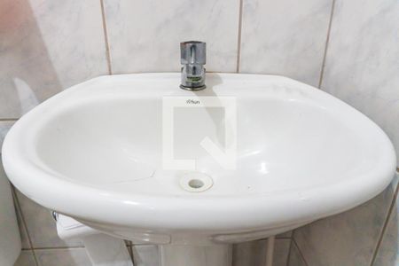 Casa de condomínio à venda com 58m², 2 quartos e 1 vaga Casa de condomínio à venda com 58m², 2 quartos e 1 vagaBanheiro Detalhe