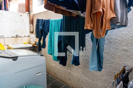 Casa de condomínio à venda com 58m², 2 quartos e 1 vaga Casa de condomínio à venda com 58m², 2 quartos e 1 vagaÁrea de Serviço