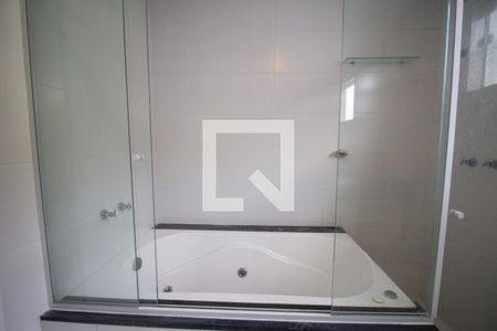 Casa à venda com 180m², 4 quartos e 2 vagasBanheiro da Suíte 1