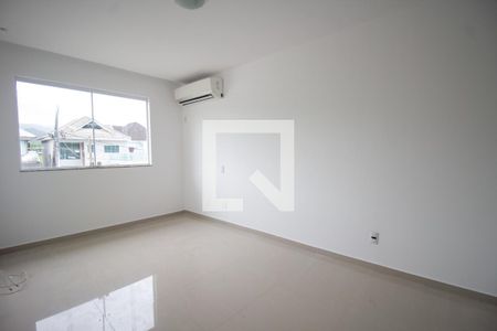 Casa à venda com 180m², 4 quartos e 2 vagasSuíte 1